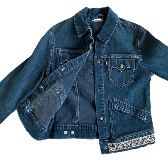 Girls Levi’s Denim Jean Trucker Jacket Hand Embellished Stretch Dark Wash Sz M - Picture 4 of 10